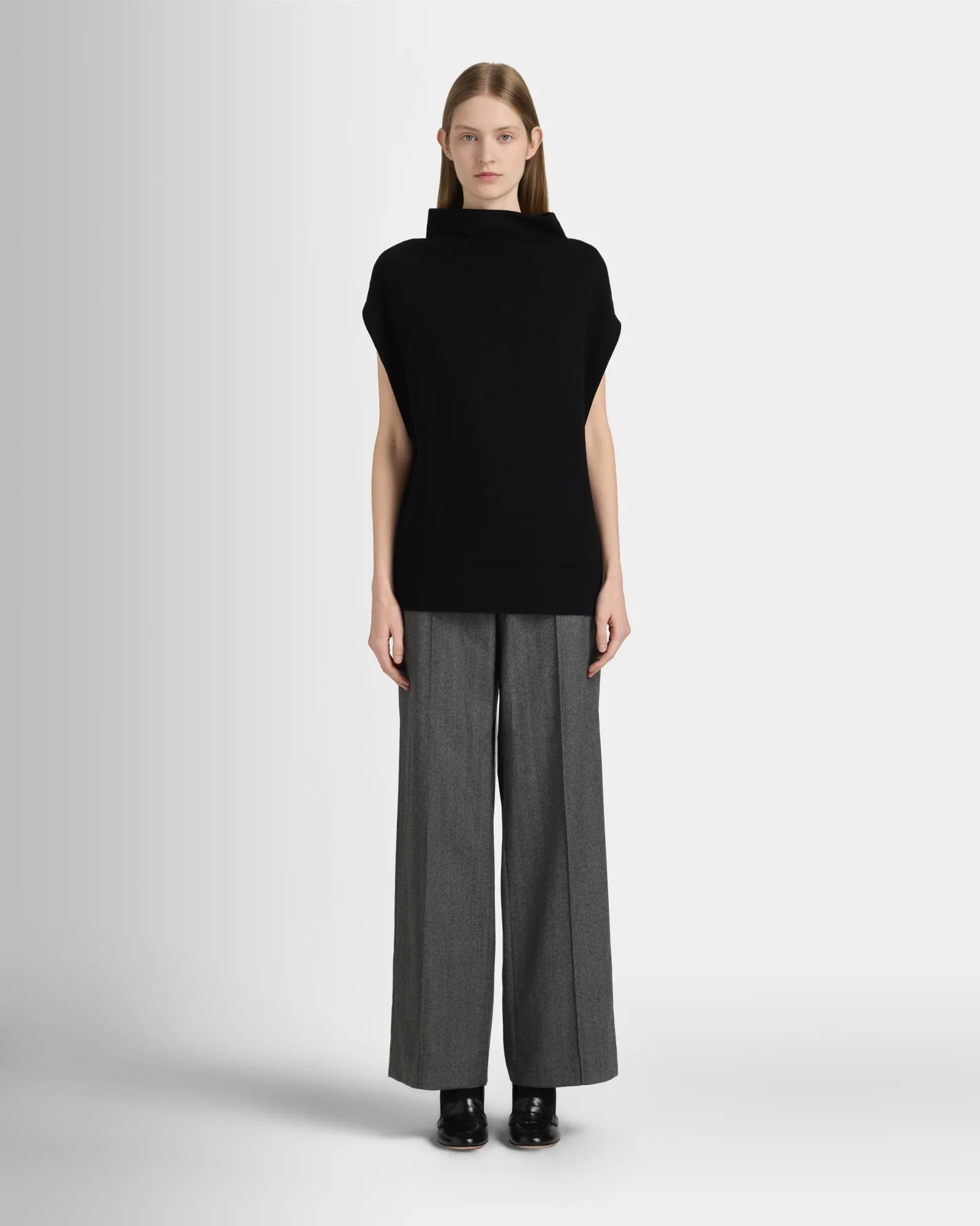 Abhy Sweater - Image 9