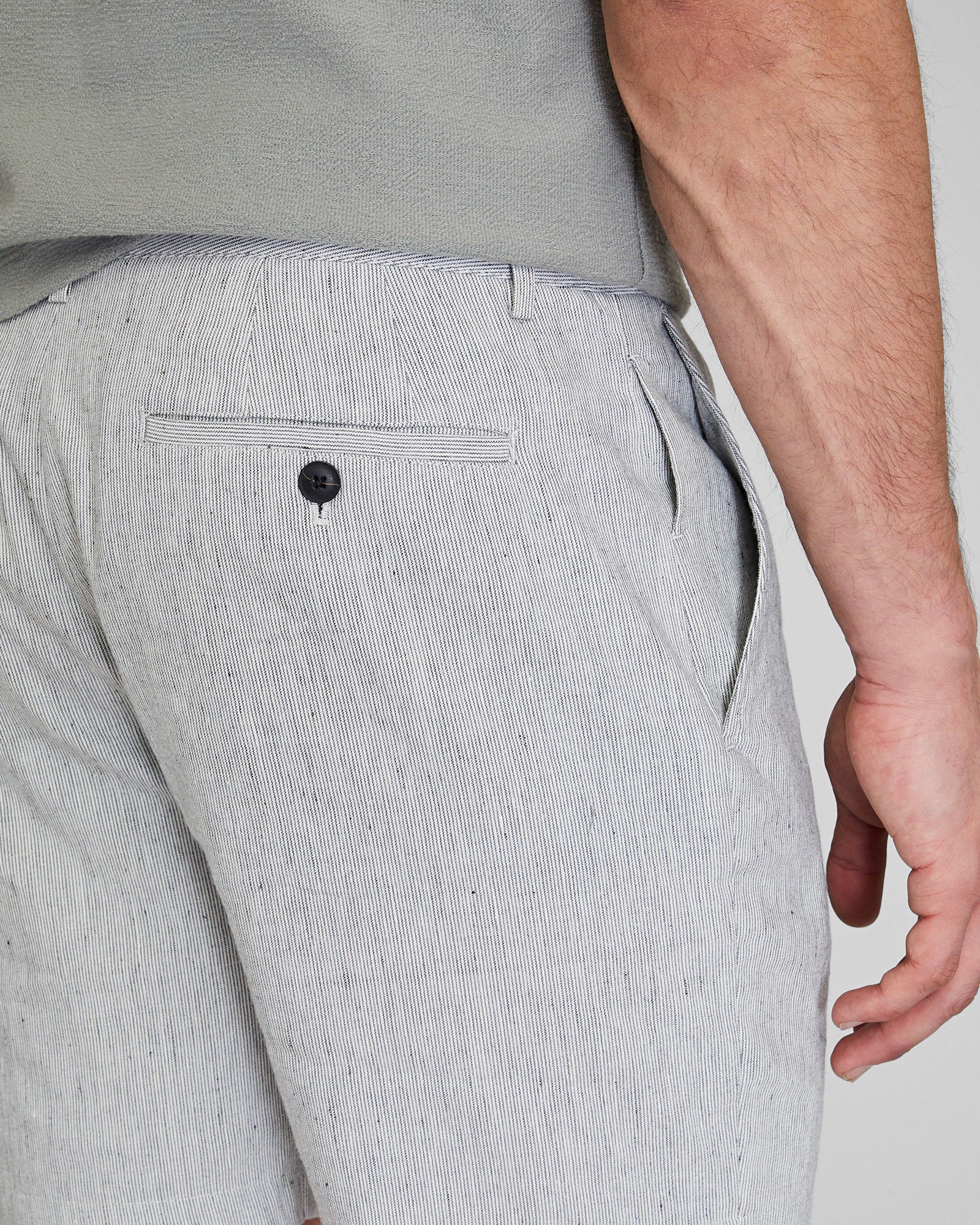 Baxter Linen Blend 7" Short - Image 3