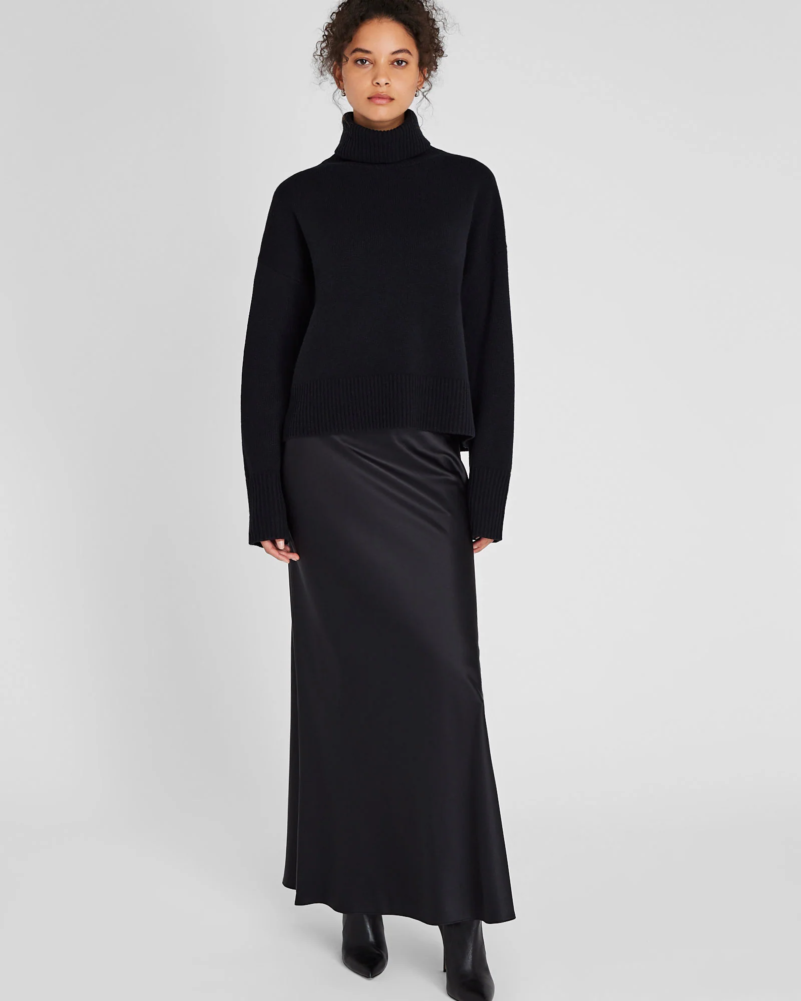 Cashmere Turtleneck Pullover - Image 4